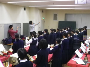 ハンドベル部練習風景取材